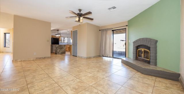 211 W Camino De Mesa, Huachuca City, AZ 85616