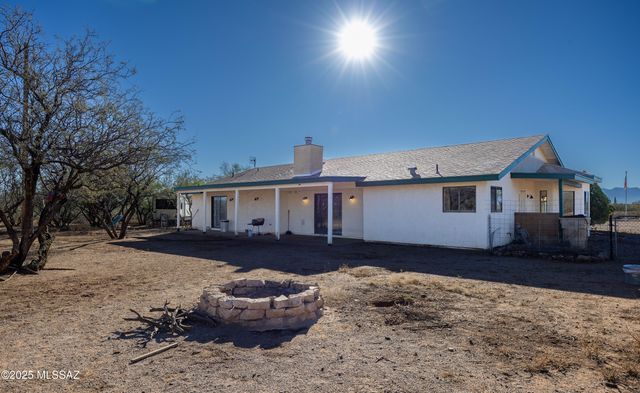211 W Camino De Mesa, Huachuca City, AZ 85616