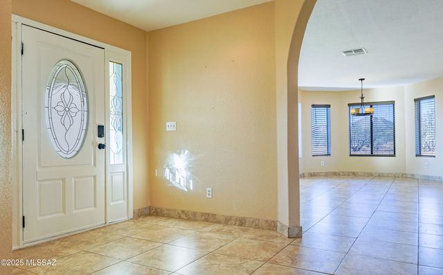 211 W Camino De Mesa, Huachuca City, AZ 85616