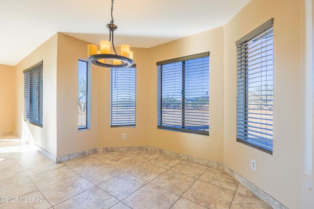 211 W Camino De Mesa, Huachuca City, AZ 85616