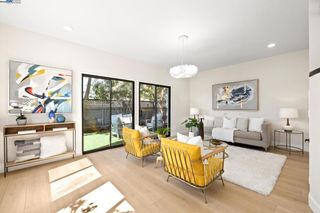 1202 Moonsail Ln, Foster City, CA 94404