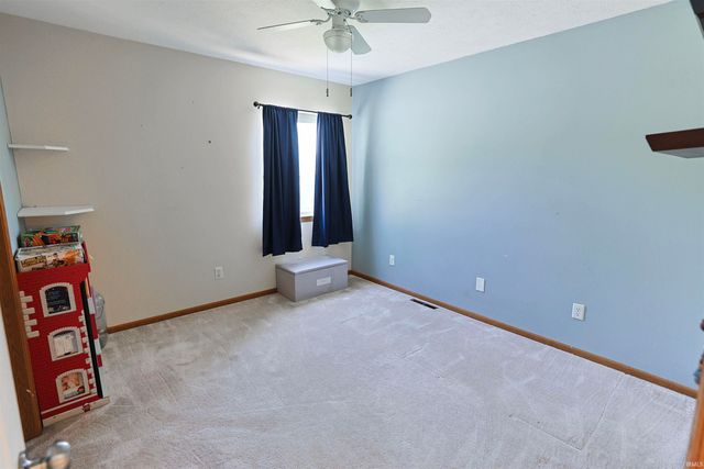 10035 Ashwood Forest Drive, Osceola, IN 46561