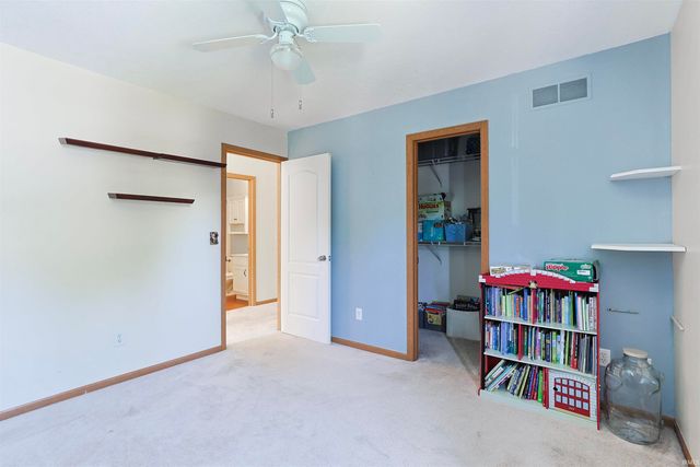 10035 Ashwood Forest Drive, Osceola, IN 46561