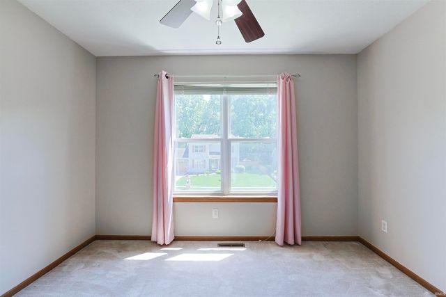 10035 Ashwood Forest Drive, Osceola, IN 46561