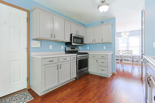 10035 Ashwood Forest Drive, Osceola, IN 46561