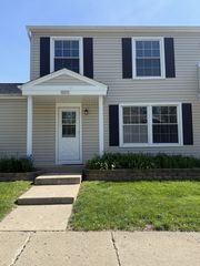 1267 Prairie Avenue C, Glendale Heights, IL 60139