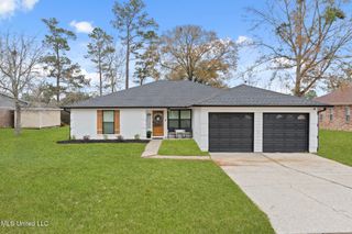 5626 Ahuli Place, Diamondhead, MS 39525
