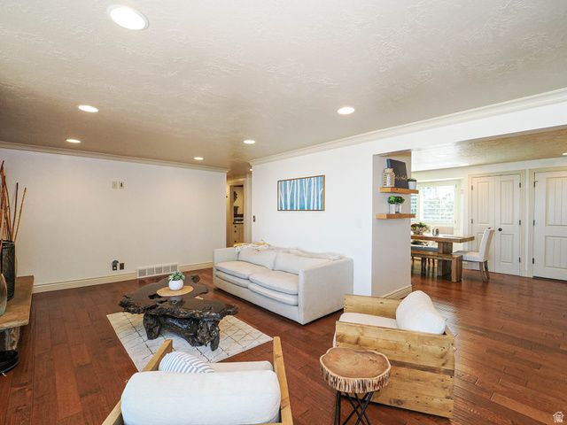 2425 E CINNABAR LN, Cottonwood Heights, UT 84121