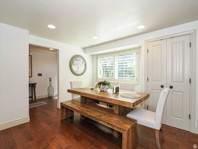 2425 E CINNABAR LN, Cottonwood Heights, UT 84121