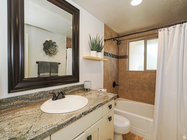 2425 E CINNABAR LN, Cottonwood Heights, UT 84121