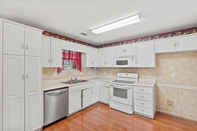 3346 Saddlebrook Drive, Hephzibah, GA 30815