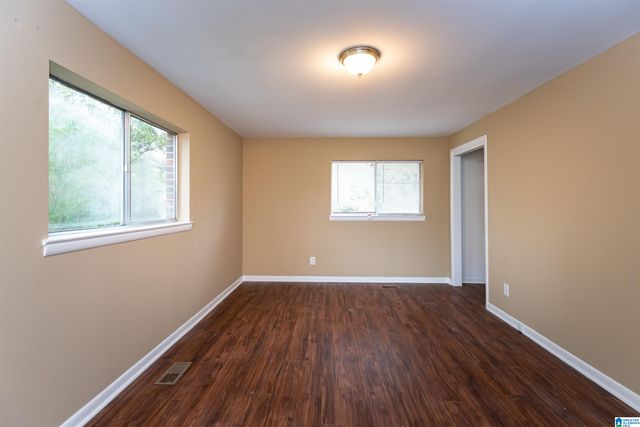 111 1ST AVENUE NW, Graysville, AL 35073