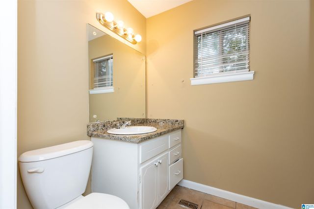 111 1ST AVENUE NW, Graysville, AL 35073