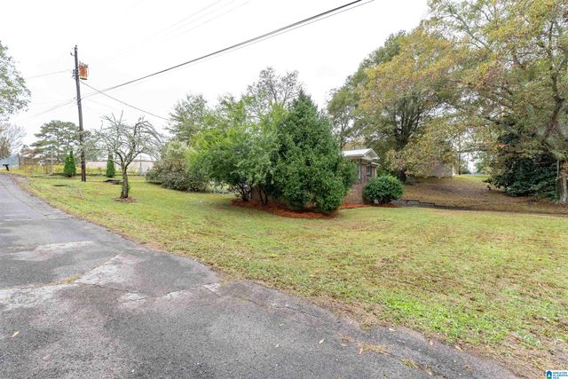 111 1ST AVENUE NW, Graysville, AL 35073
