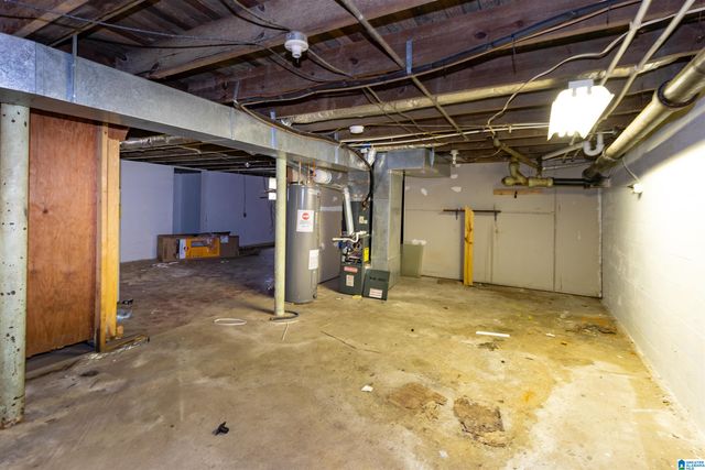 111 1ST AVENUE NW, Graysville, AL 35073