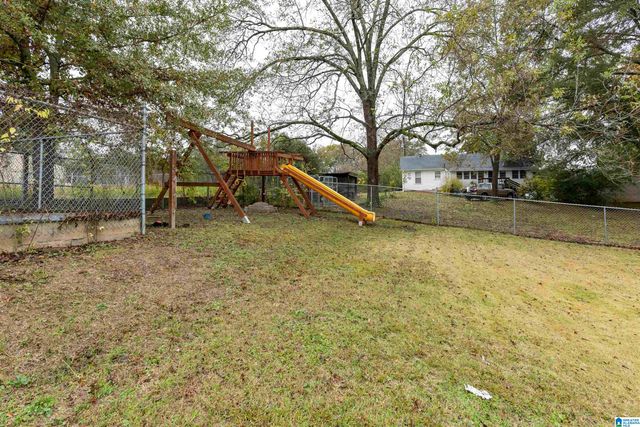 111 1ST AVENUE NW, Graysville, AL 35073