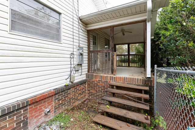 111 1ST AVENUE NW, Graysville, AL 35073