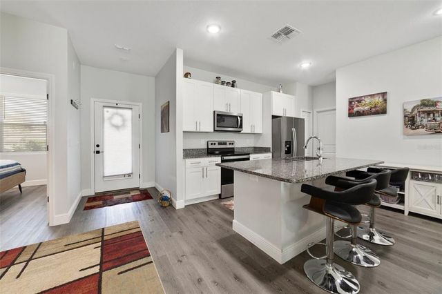 1630 W NEW YORK AVENUE, Orange City, FL 32763