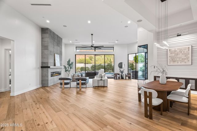 4414 E VERMONT Avenue S, Phoenix, AZ 85018