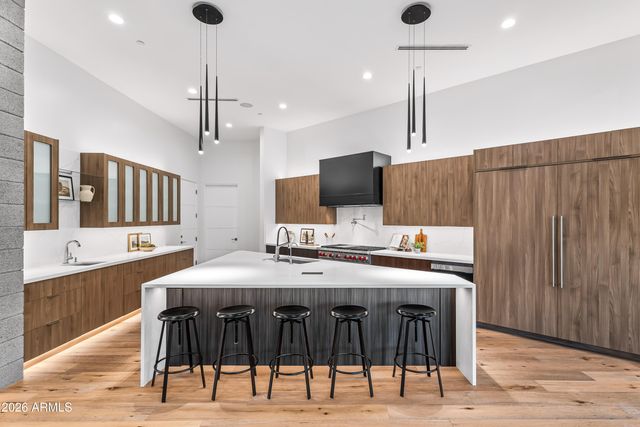 4414 E VERMONT Avenue S, Phoenix, AZ 85018