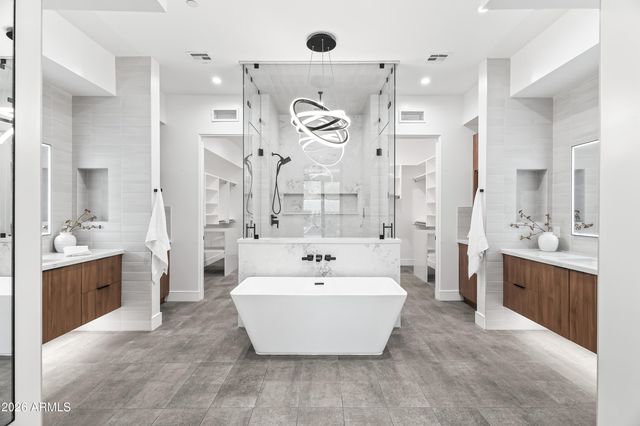 4414 E VERMONT Avenue S, Phoenix, AZ 85018