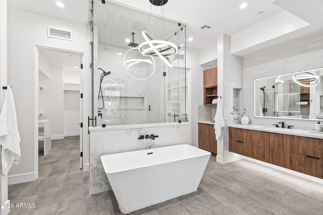 4414 E VERMONT Avenue S, Phoenix, AZ 85018