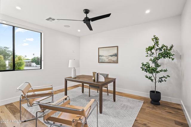 4414 E VERMONT Avenue S, Phoenix, AZ 85018