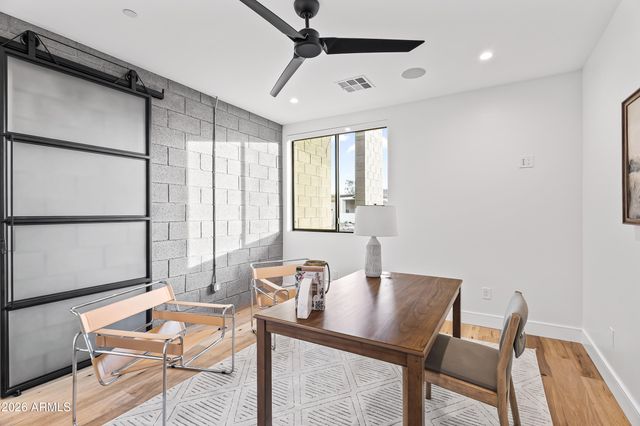 4414 E VERMONT Avenue S, Phoenix, AZ 85018