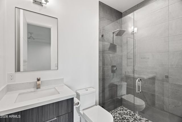 4414 E VERMONT Avenue S, Phoenix, AZ 85018