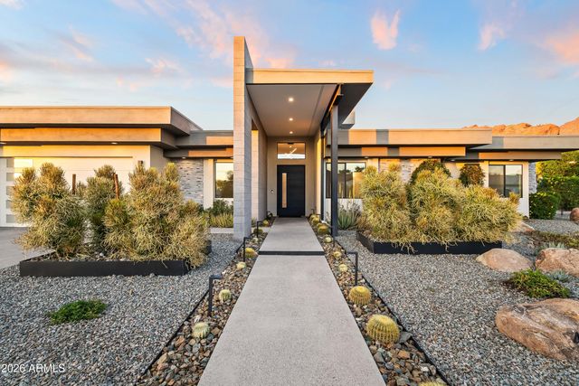 4414 E VERMONT Avenue S, Phoenix, AZ 85018