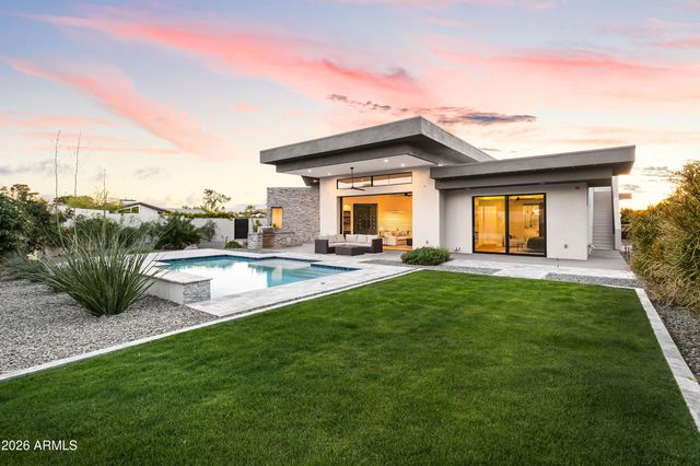 4414 E VERMONT Avenue S, Phoenix, AZ 85018