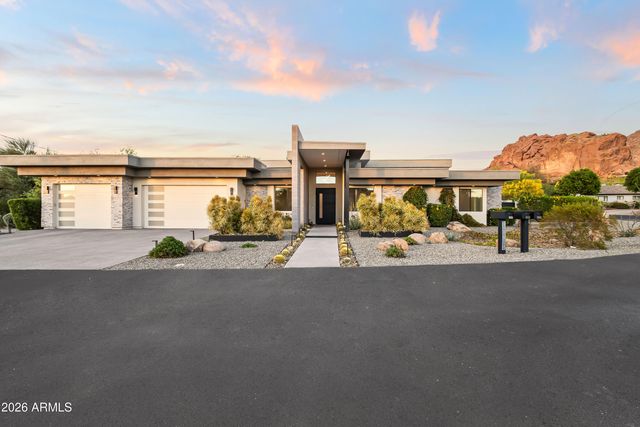 4414 E VERMONT Avenue S, Phoenix, AZ 85018