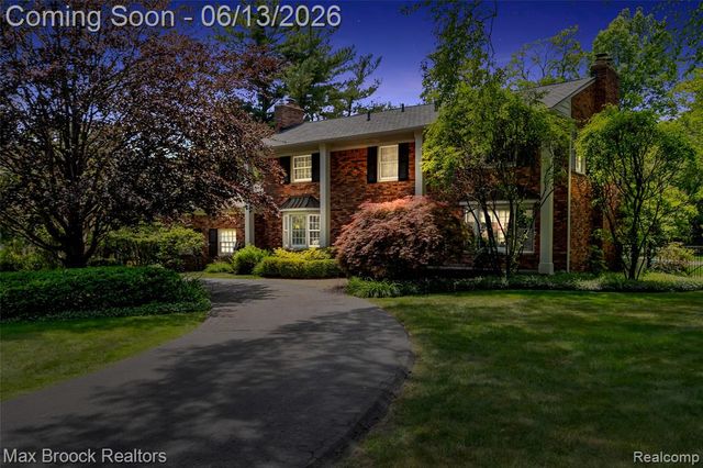 2620 Wendover Road, Bloomfield Hills, MI 48302
