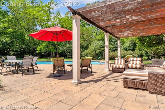 2620 Wendover Road, Bloomfield Hills, MI 48302