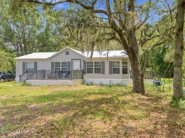 820 SELMA Avenue, Interlachen, FL 32148