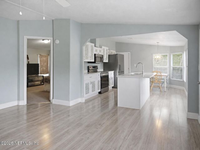 820 SELMA Avenue, Interlachen, FL 32148
