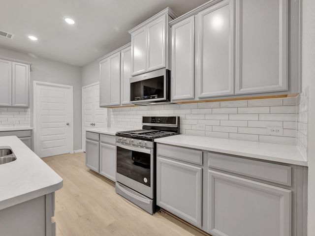 18757 Timber Glen Drive, Conroe, TX 77316