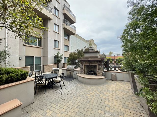 931 E Walnut Street 213, Pasadena, CA 91106