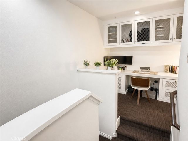 931 E Walnut Street 213, Pasadena, CA 91106