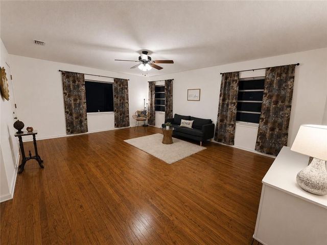 1951 Highland Forest Drive, Mobile, AL 36618