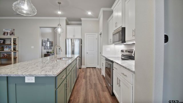 14144 Foxtail Dr, Flint, TX 75762