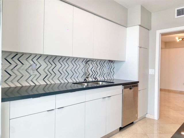 16400 Collins Avenue 542, Sunny Isles Beach, FL 33160