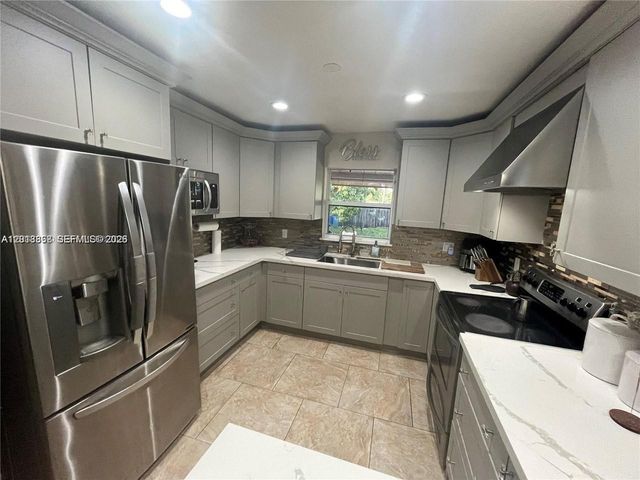 3421 SW 12th Ct A, Fort Lauderdale, FL 33312