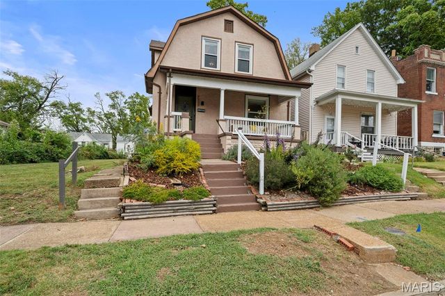 6539 Bartmer Avenue, University City, MO 63130
