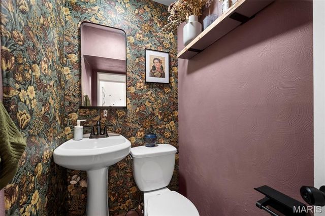 6539 Bartmer Avenue, University City, MO 63130