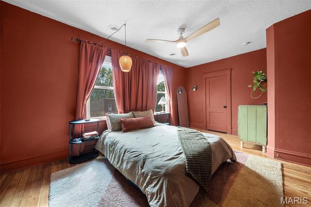 6539 Bartmer Avenue, University City, MO 63130