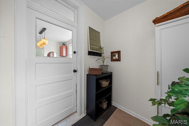 6539 Bartmer Avenue, University City, MO 63130