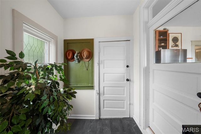 6539 Bartmer Avenue, University City, MO 63130