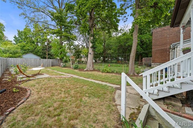 6539 Bartmer Avenue, University City, MO 63130