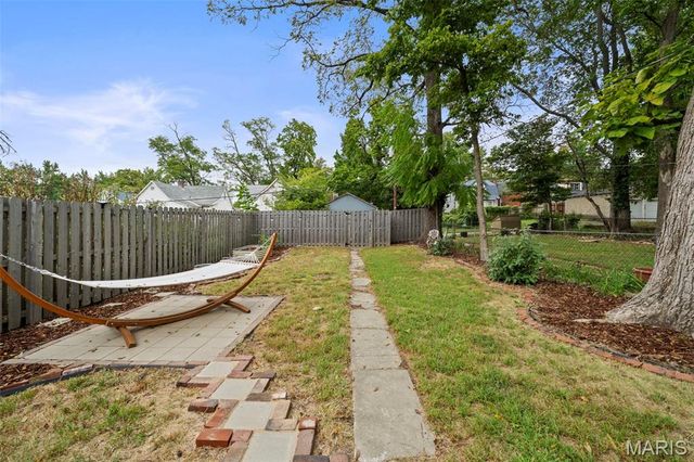 6539 Bartmer Avenue, University City, MO 63130